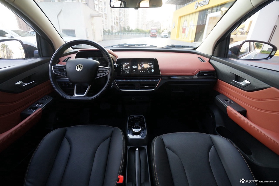 2021款YOUNG光小新L400