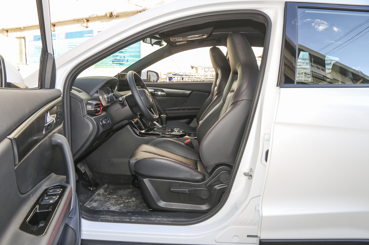  2019款海马8S 1.6T手动潮版