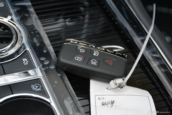 2018款捷豹XJL 3.0L自动SC两驱典雅商务版 