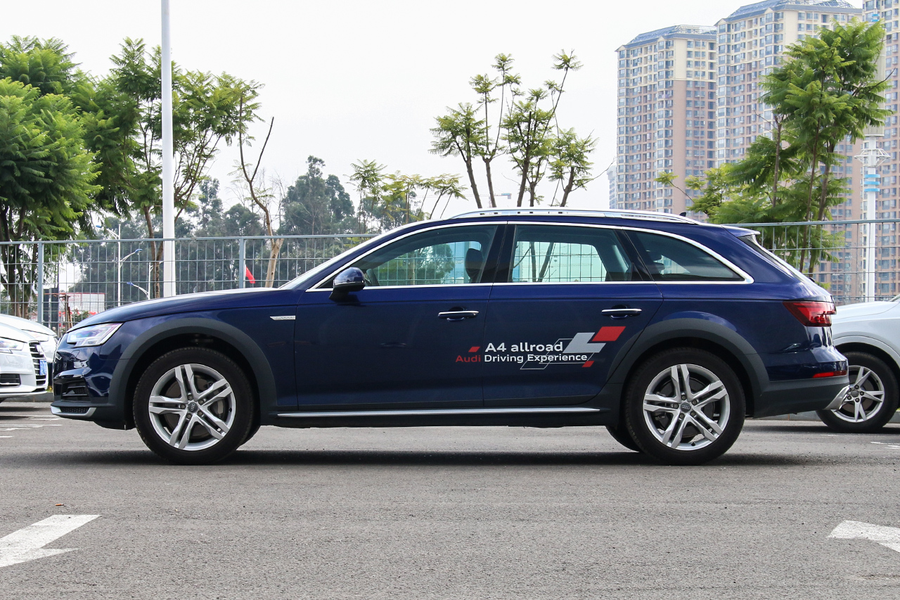 2019款奥迪A4 allroad 2.0T 时尚型