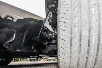 2026款雷凌L 智能电混双擎 1.8L 领先版