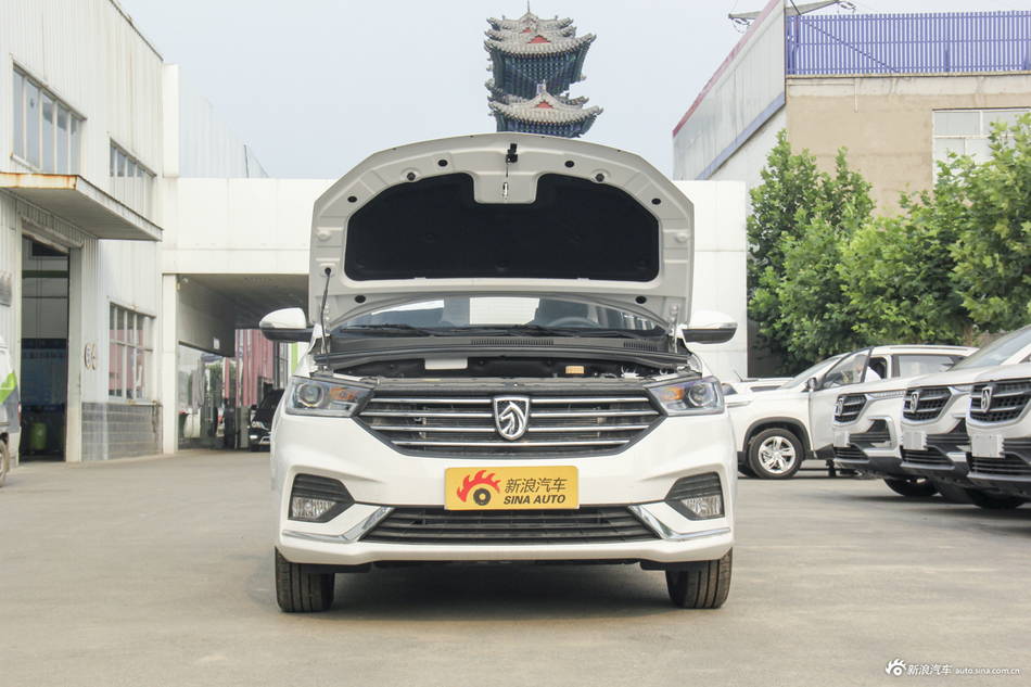 2018款宝骏360 1.5L自动精英型