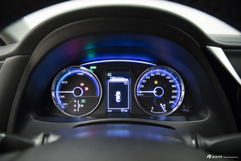 2019款雷凌双擎E+ 1.8PH自动V豪华版