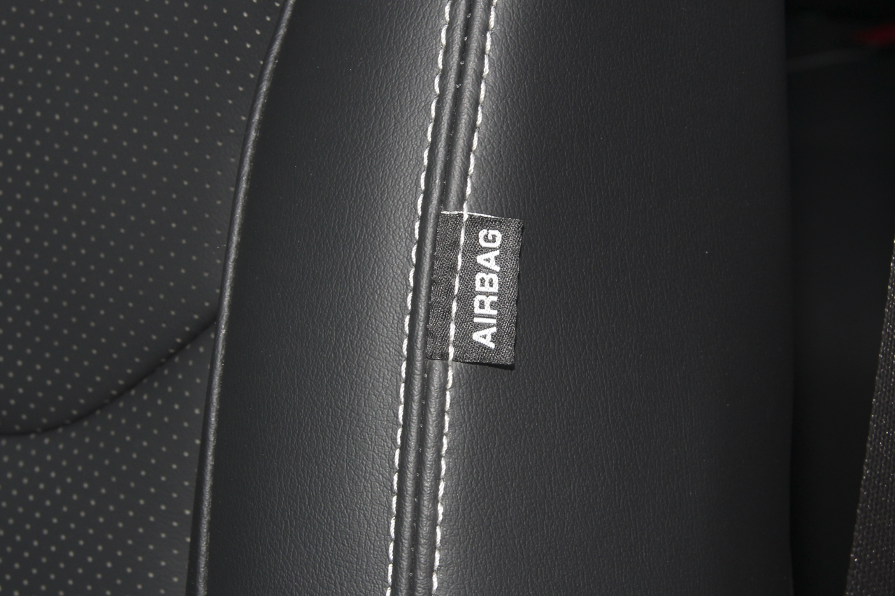 2017上汽大通D90 2.0T自动四驱天狼星