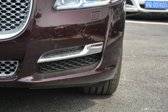 2018款捷豹XJL 3.0L自动SC两驱典雅商务版 