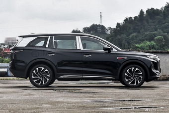 2024款红旗HS7 PHEV 2.0T四驱旗畅版 6座