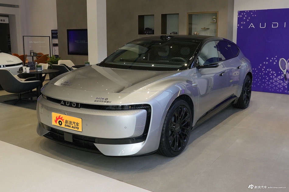 2026款奥迪E5 Sportback 钦定性能quattro型