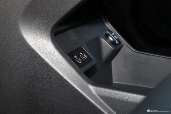 2025款哪吒X 500 Pro