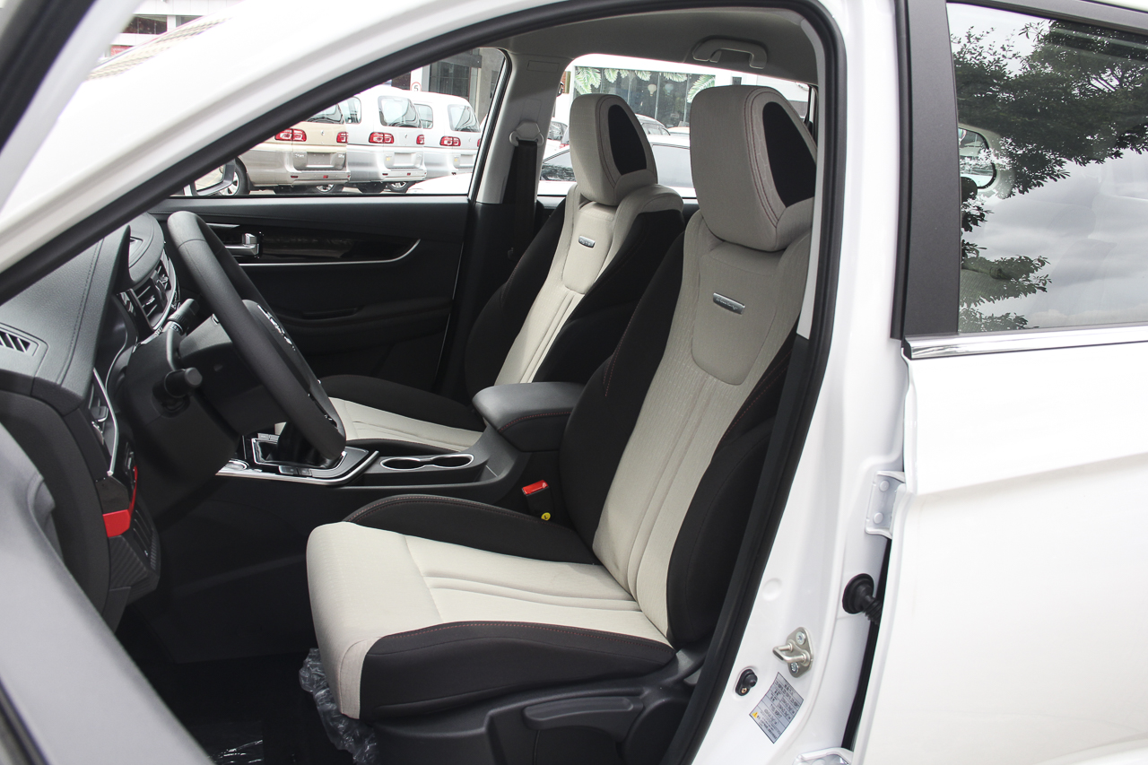 2019款风行T5L 1.8T手动舒适型7座