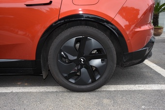 2024款乐道L60 85kwh 四驱版