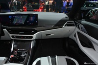 2024款宝马M4敞篷轿跑车 M xDrive 雷霆版