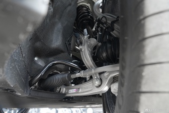 2026款奥迪A6L 45 TFSI quattro 臻选动感型