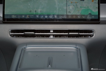 2025款小鹏G6 625 长续航 Max 旗舰版