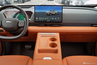 2025款枭龙MAX Hi4 165 Ultra 智驾版