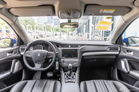 2019款标致408 1.2T 自动豪华版230THP国V