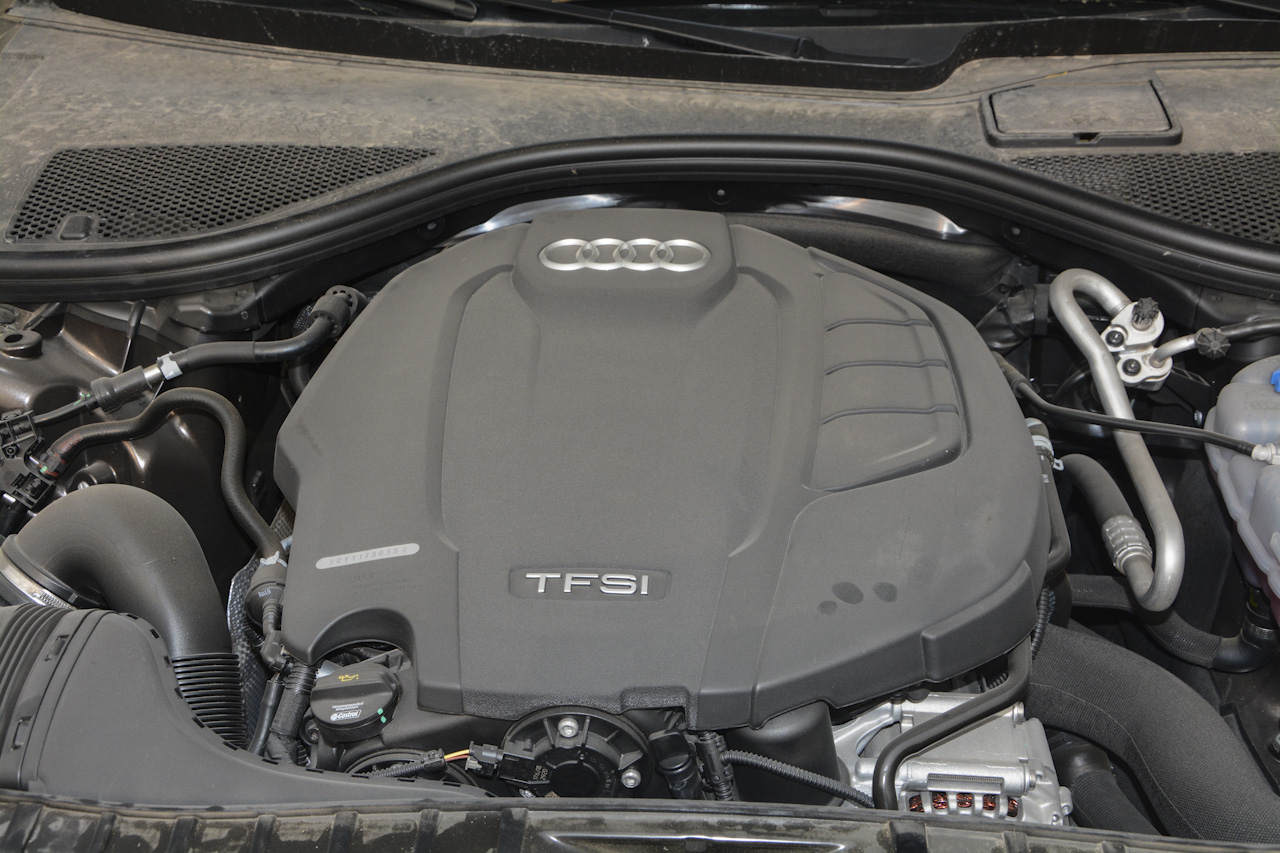 2018款奥迪A6L 1.8T自动30周年年型TFSI进取型