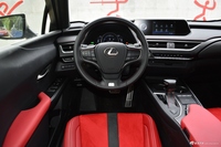 2019款雷克萨斯UX 260h F SPORT全驱版国VI