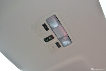 2018款捷豹XJL 3.0L自动SC两驱典雅商务版 