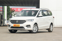 2018款宝骏360 1.5L自动精英型