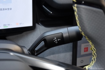 2025款领克08 EM-P 220四驱性能Halo