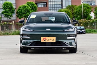 2025款银河星耀8 130km EM-i 尊贵版