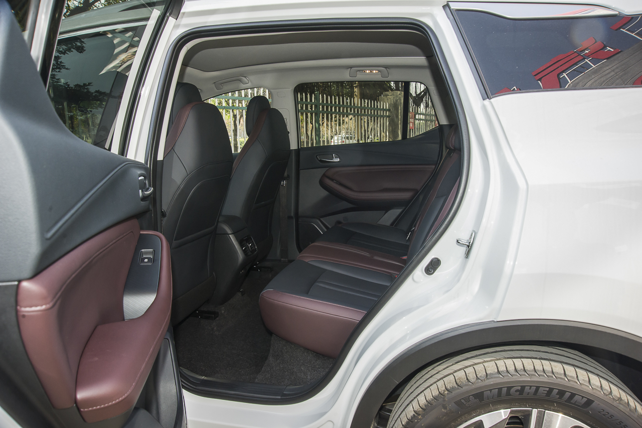 2020款传祺GS4 270T 1.5T自动智联科技版