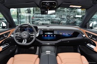 2024款奔驰E 350 e L 插电式混合动力运动轿车