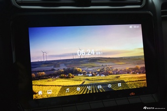 2024款大道 全能者 2.3T 柴油自动两驱舒享款平底货箱