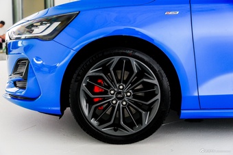 2022款福克斯三厢 EcoBoost 180 自动