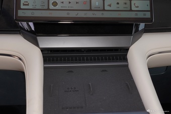 2026款比亚迪夏 DM-i 1.5T 218KM 卓越型