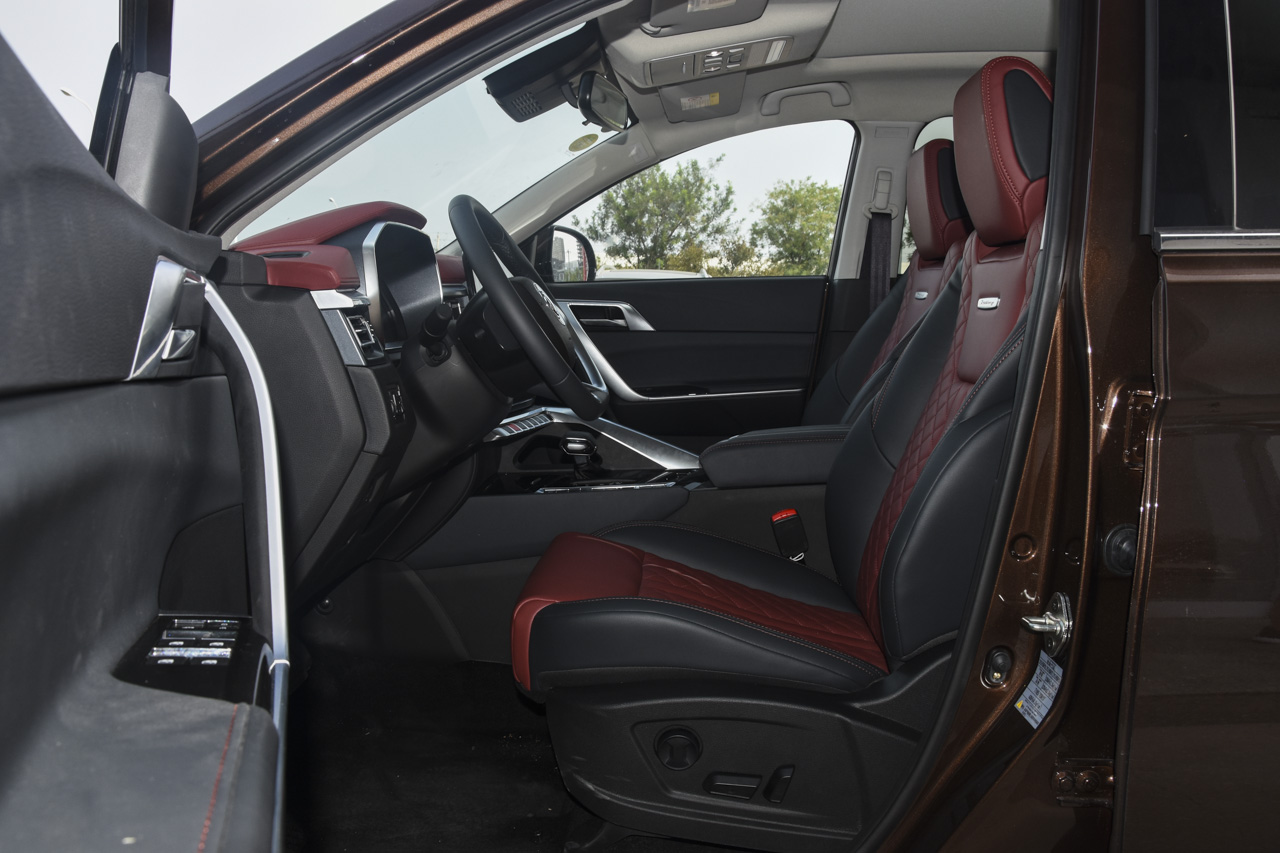 2018款风行T5 1.6T自动智慧型300T