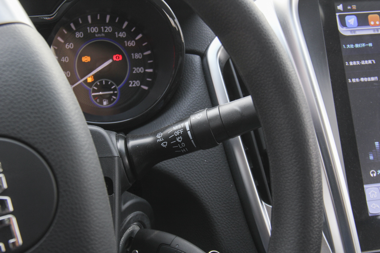 2018款域虎5 2.4T手动经典版柴油四驱豪华型JX4D24A5L