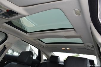 2018款捷豹XJL 3.0L自动SC两驱典雅商务版 