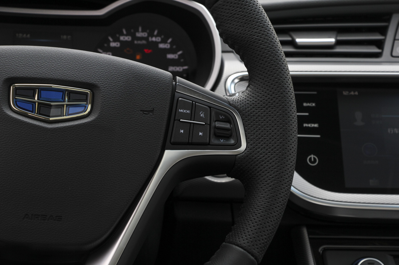 2019款吉利帝豪GL 1.4T CVT精英智享版