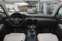 2018款迈腾2.0T自动380TSI DSG旗舰型