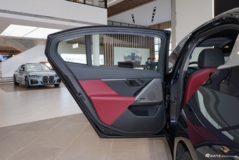 2026款宝马i5 eDrive 40L M运动套装