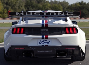 2025款Mustang GTD Spirit of America 官图
