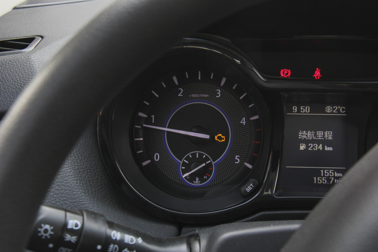 2018款域虎5 2.4T手动经典版柴油四驱豪华型JX4D24A5L