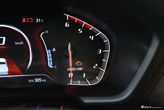 2020款长安凯程F70 2.0T 手动四驱行政版国V标轴