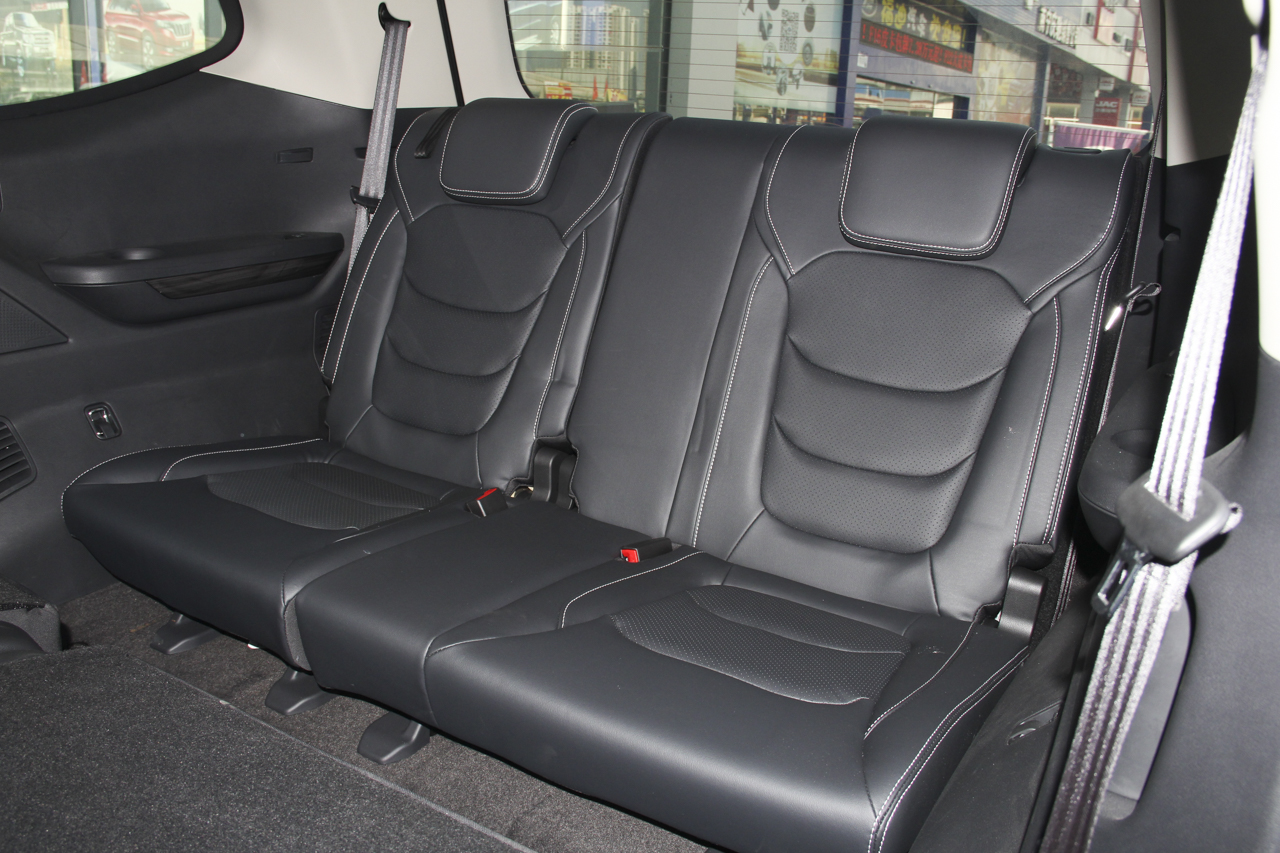 2017上汽大通D90 2.0T自动四驱天狼星