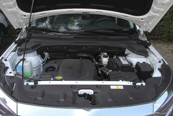 2018款北汽绅宝智行1.5T手动精英版