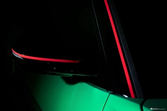 2026款Urus SE 4.0T Tettonero 特别版 官图