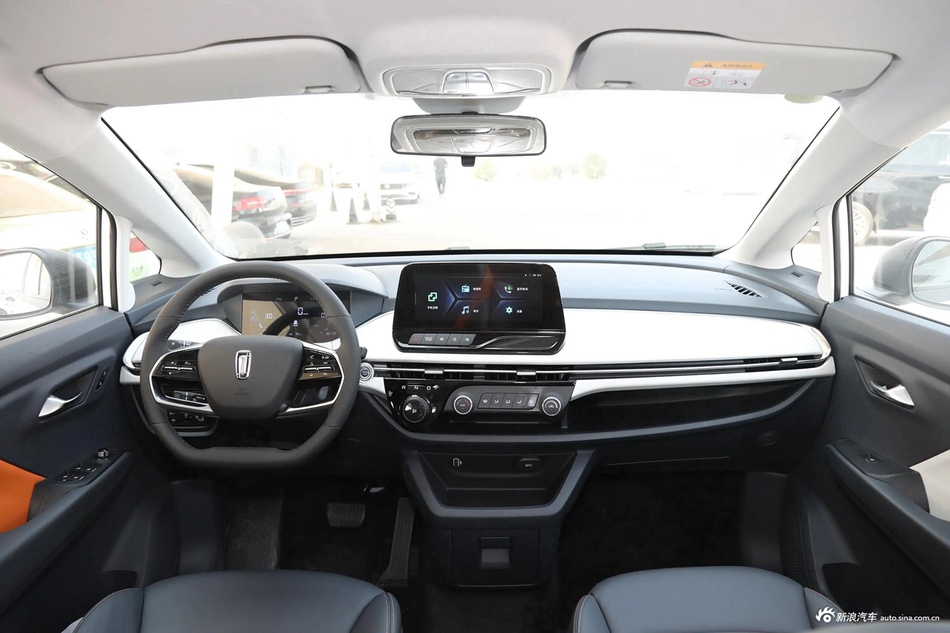 2023款奔腾NAT PRO 悦享出行版 419km