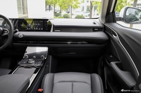 2023款哪吒U-Ⅱ 500 U秀版 磷酸铁锂