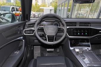 2026款奥迪A6L 40 TFSI 豪华动感型