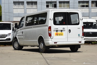 2024款新途V80 傲运通超值版 6AMT 长轴超低顶6/7/8/9座