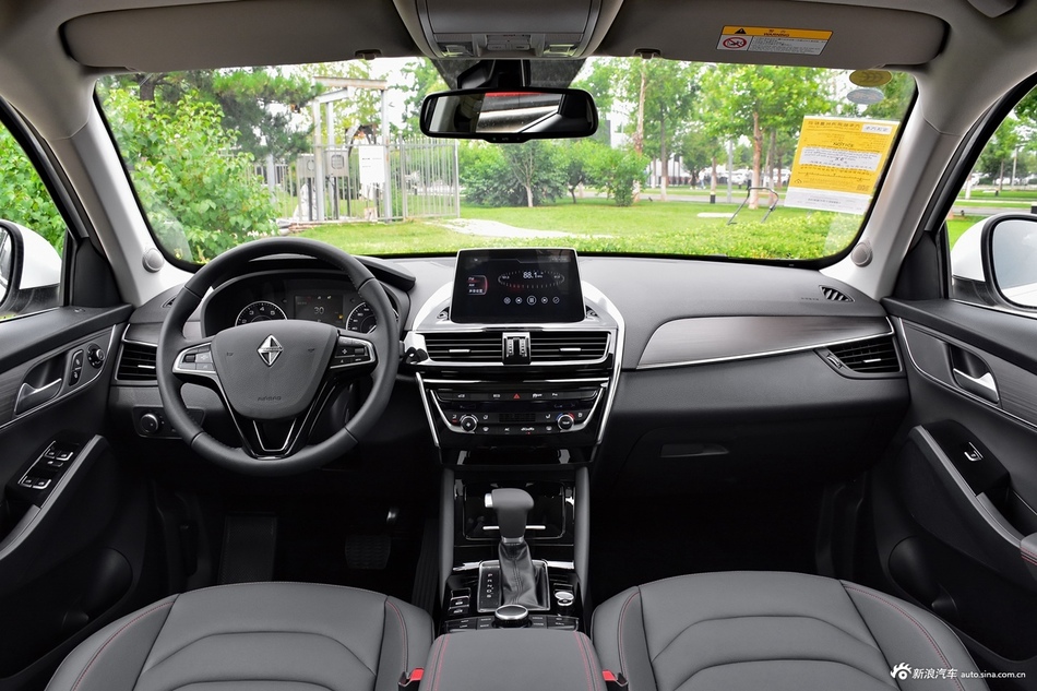 2020款宝沃BX5 20TGDI 1.4T自动两驱进取型