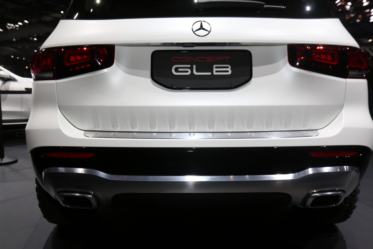 2019上海车展实拍：奔驰GLB