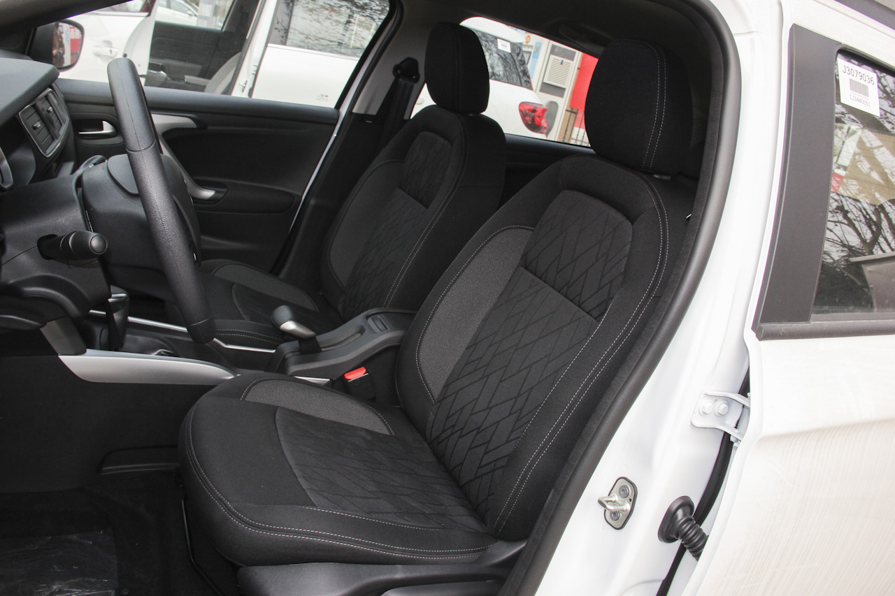 2018款雪铁龙C3-XR改款1.6L自动时尚型