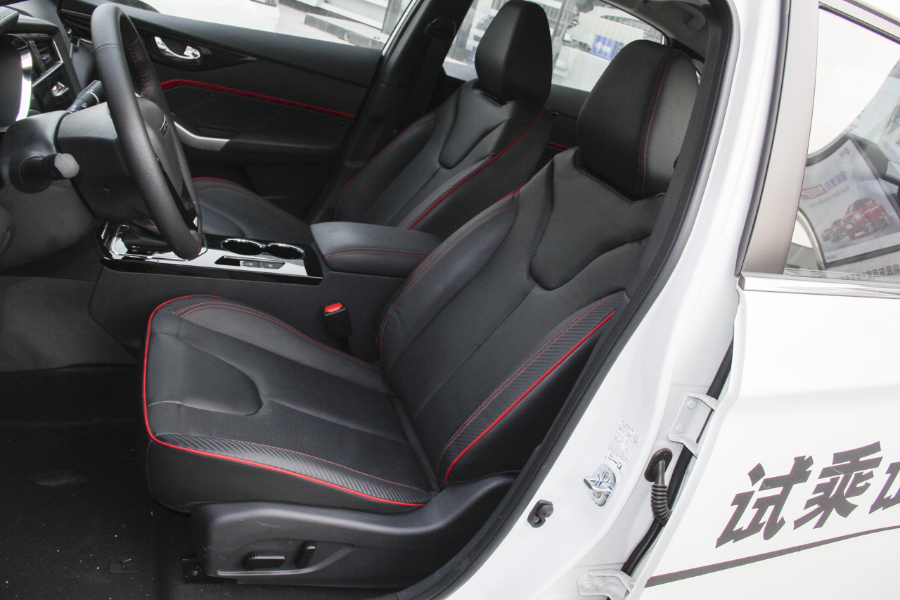 2019款启辰D60 1.6XV CVT智联豪华版国V